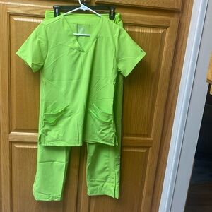 Barco One ladies scrub set size small worn two times excellent condition